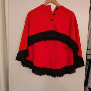 Vintage 1960-70's Stanton, Jr. Stylish Red and Black Women's Capelet